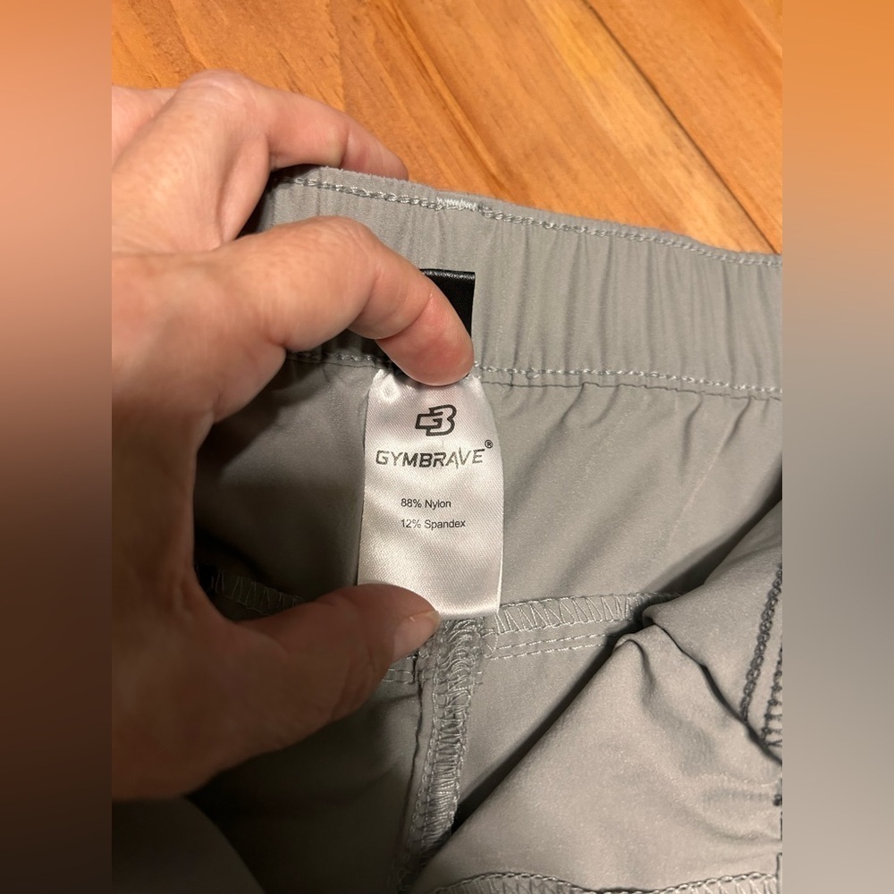 Gray Women's Gymbrave Capri Pants size Medium - Picture 3 of 6